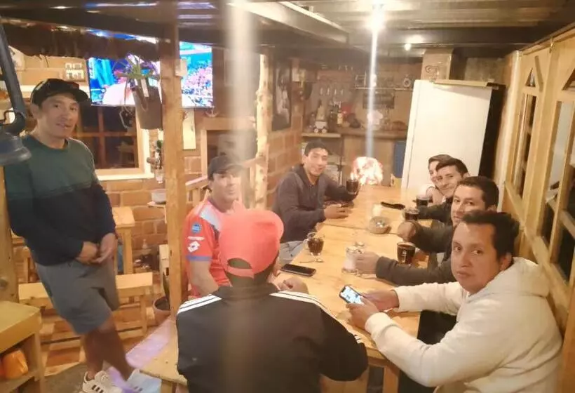 ペンション Hostal ñuca Huasi