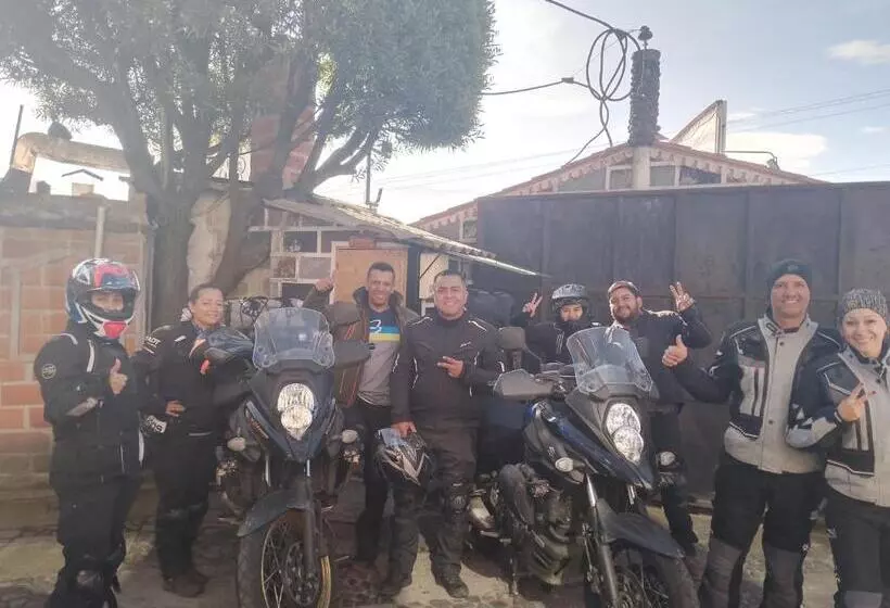 ペンション Hostal ñuca Huasi