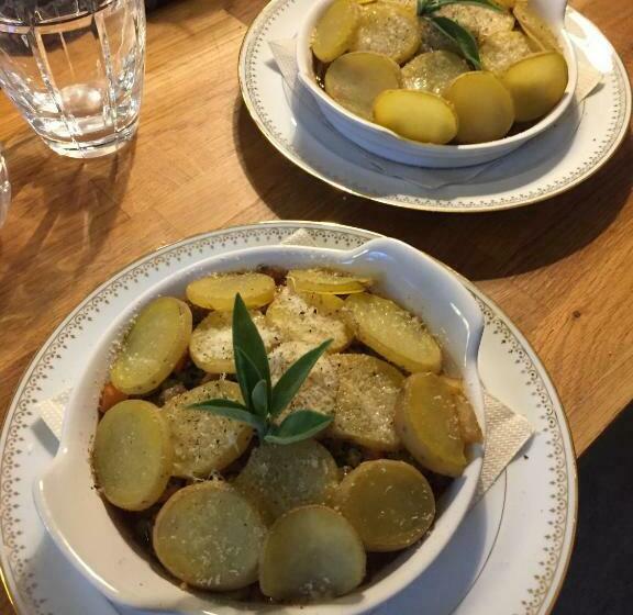 ペンション La Grenouille Noire