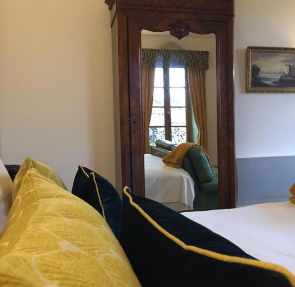 ペンション La Grenouille Noire