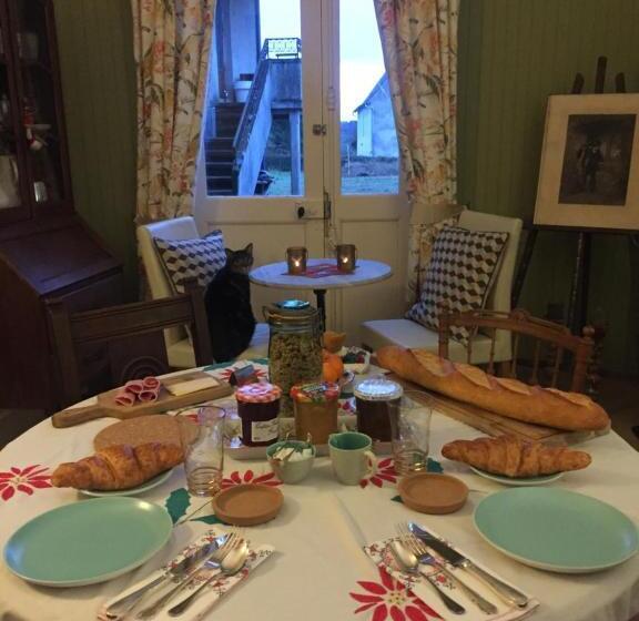 ペンション La Grenouille Noire