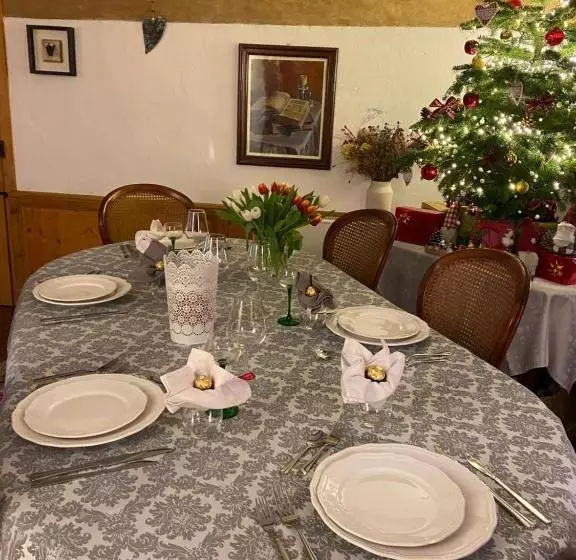 ペンション Le Nid De Cigognes