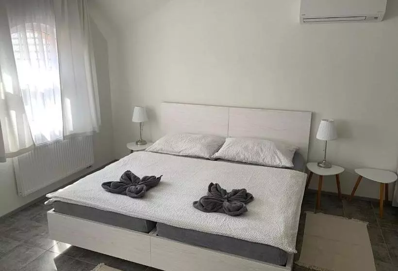 Majatalo Penzion Apartmány Adamčík