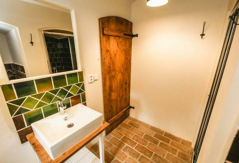 膳宿费 Statek Jakubov