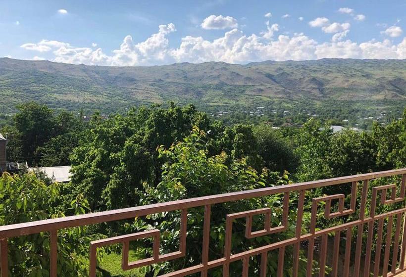 بنسيون Yellow Guest House