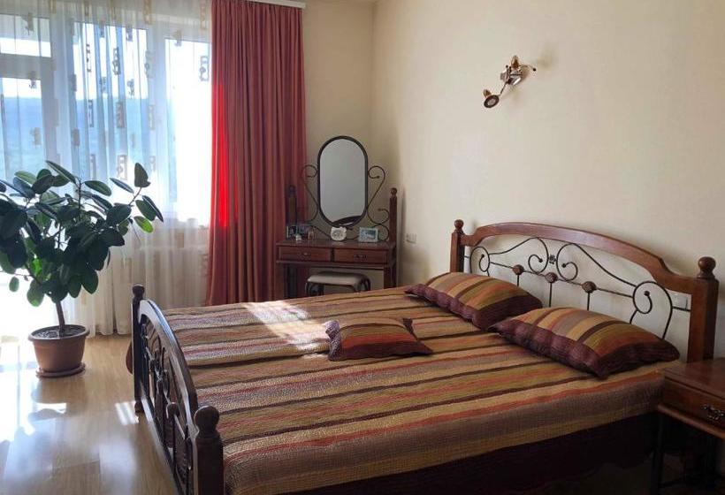 بنسيون Yellow Guest House