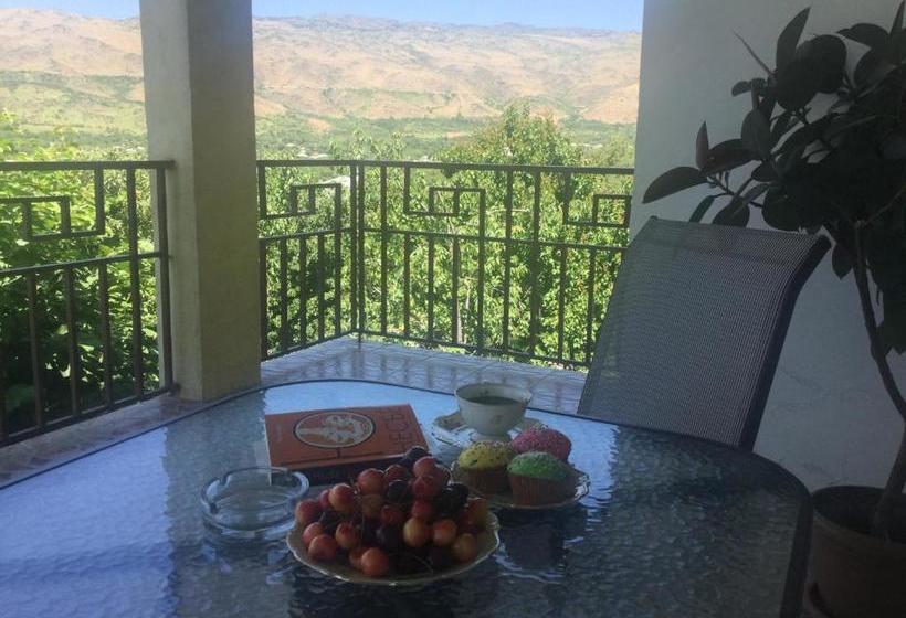 بنسيون Yellow Guest House