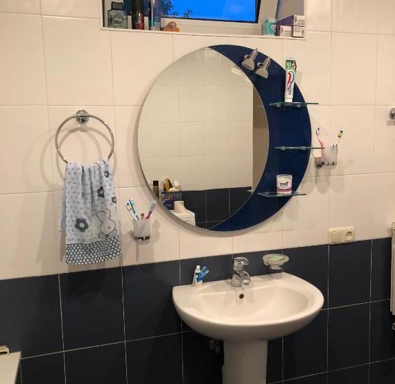 بنسيون Yellow Guest House