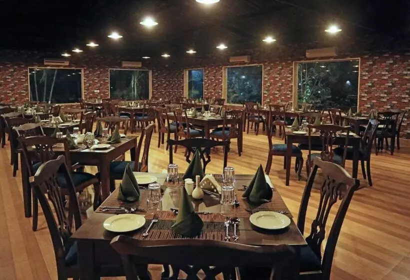 Lomakeskus Gir Lion Safari Camp By Trulyy, Sasan Gir