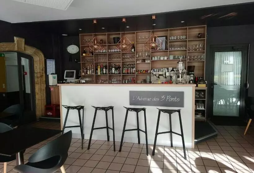 Hotelli L Auberge Des 3 Ponts