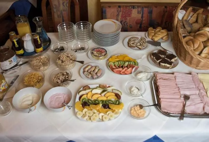 Hotelli Bergkristall