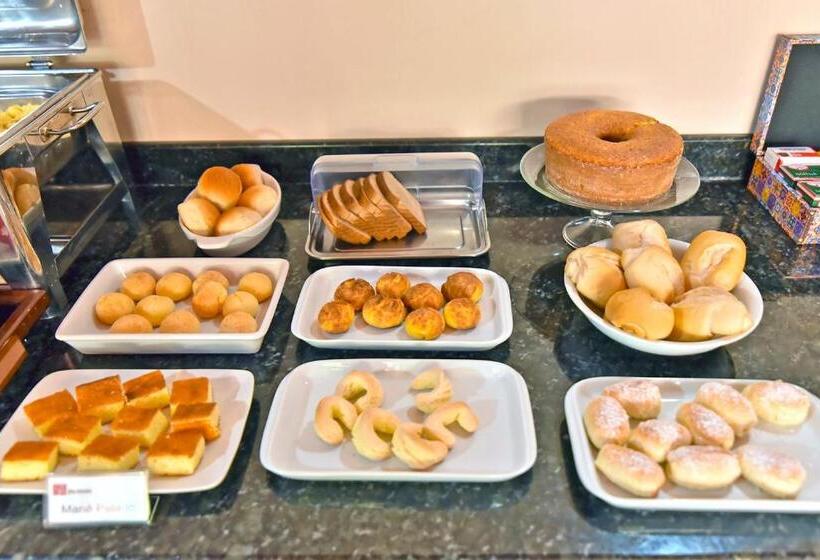 فندق Don Antonio