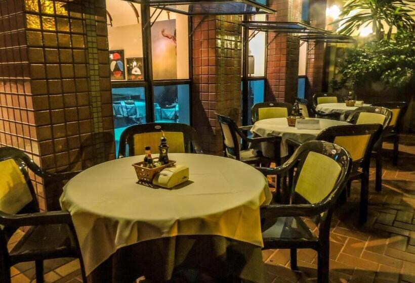 فندق Don Antonio