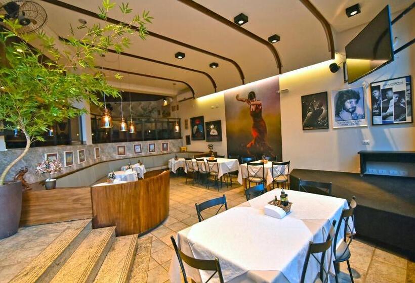 فندق Don Antonio