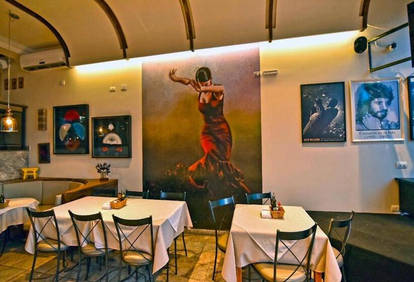 فندق Don Antonio