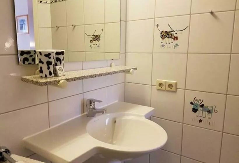 Hotelli Gasthof Pension Walther