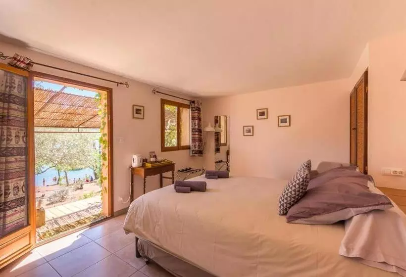 Hotelli Le Mas De Riri