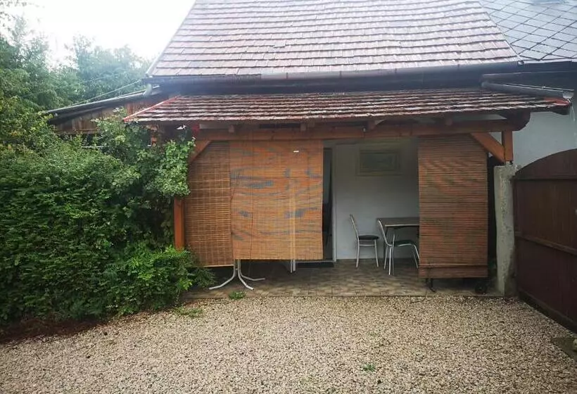 ペンション Kúti Vendégház