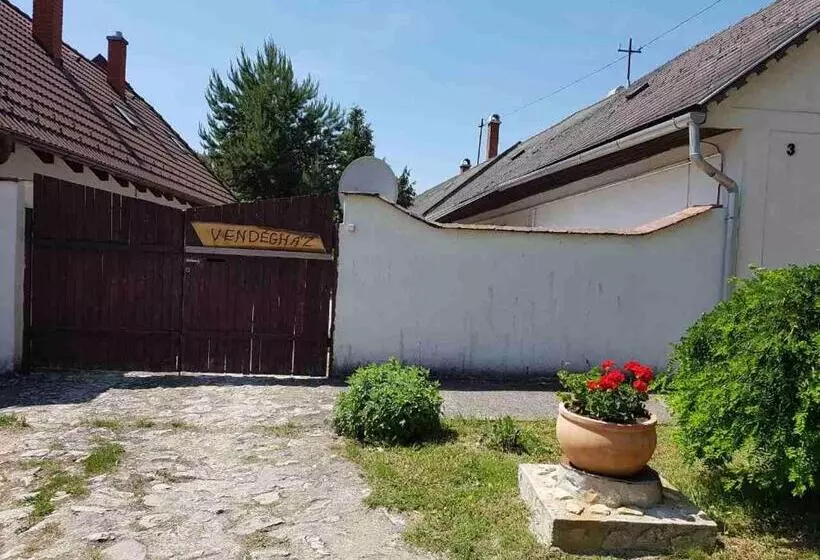 ペンション Kúti Vendégház