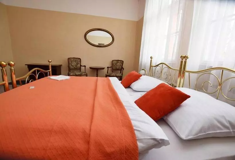 Majatalo Penzion Klášter