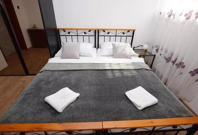 Majatalo Penzion Klášter