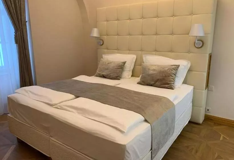 Zámek Ratměřice   Hotel & Resort