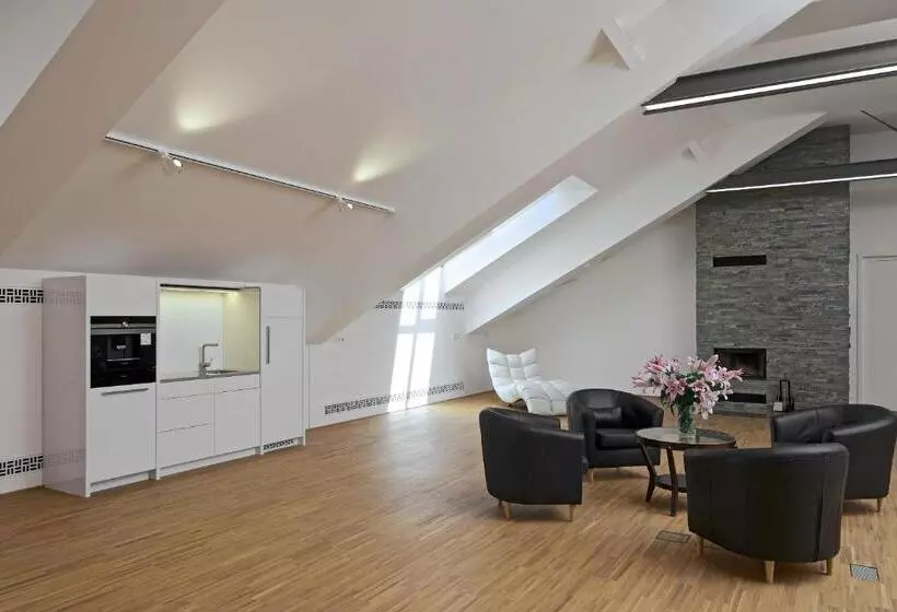 Zámek Ratměřice   Hotel & Resort