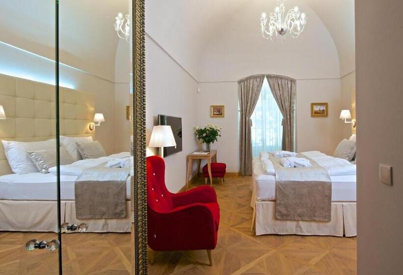 Zámek Ratměřice   Hotel & Resort