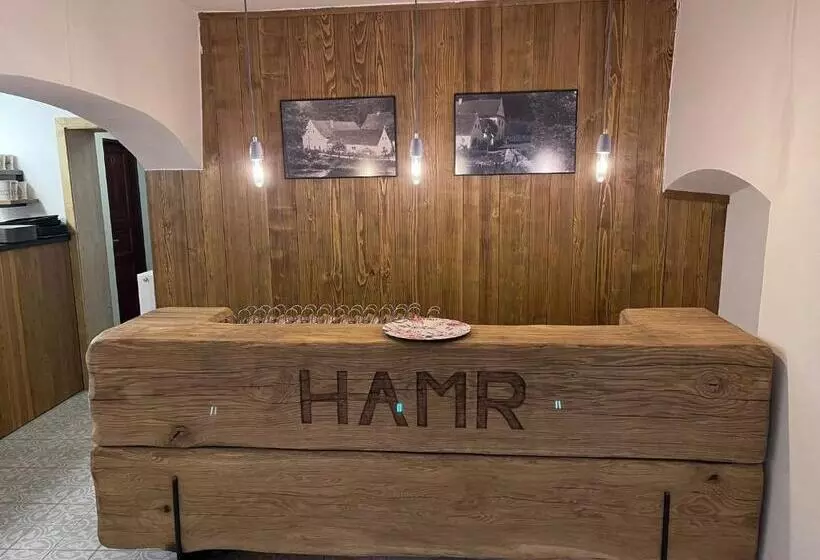 Retkeilymaja Hamr Divci Kamen