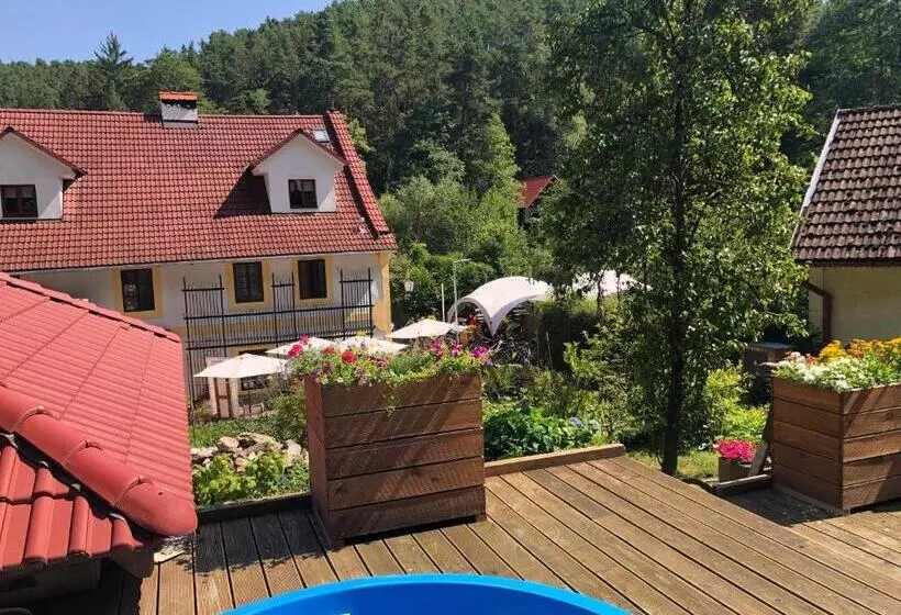 Retkeilymaja Hamr Divci Kamen