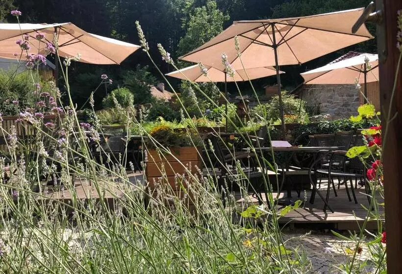 Retkeilymaja Hamr Divci Kamen