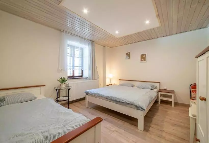 Retkeilymaja Hamr Divci Kamen