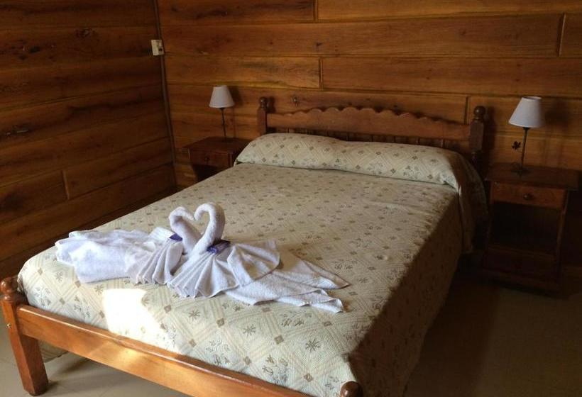 호텔 Del Milagro Cabañas & Posada