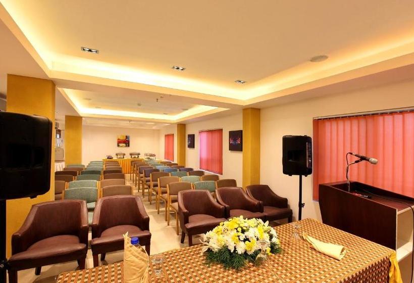 Hotel Park Residency