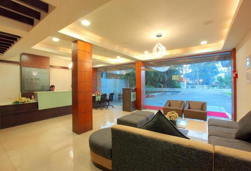 Hotel Park Residency