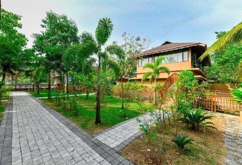 Resort Grand Ayur Island