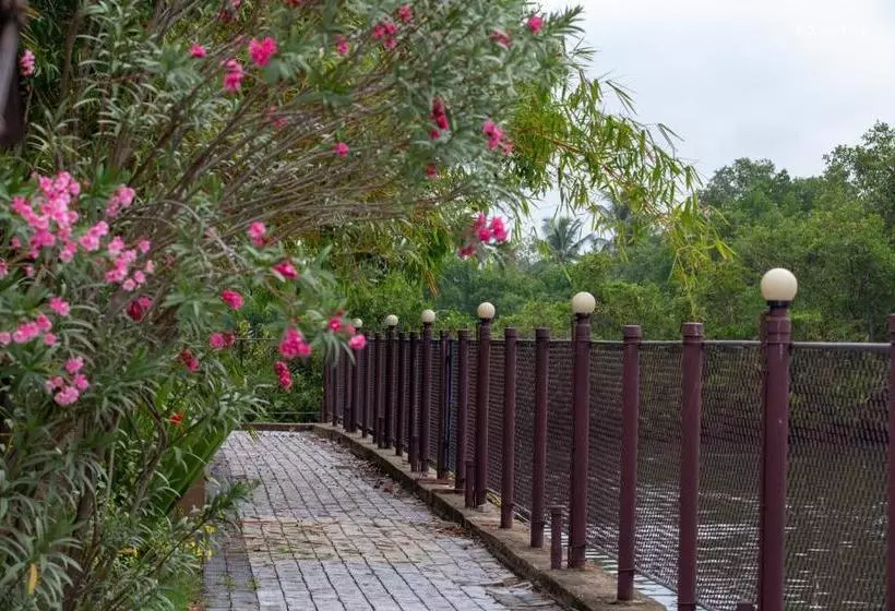 リゾートホテル Grand Ayur Island