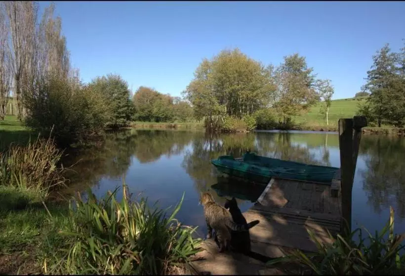 ベッドアンドブレックファースト Chambres D'hôtes Le Moulin Du Pont