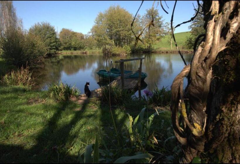 住宿加早餐  Chambres D'hôtes Le Moulin Du Pont