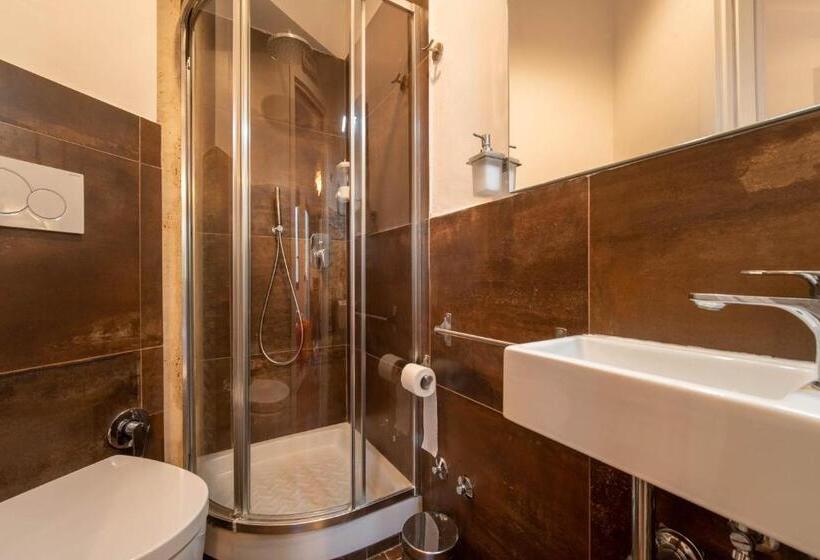 פנסיון Casa Nori