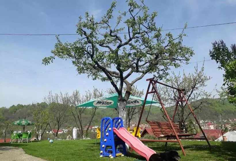 پانسیون Vila Nadia