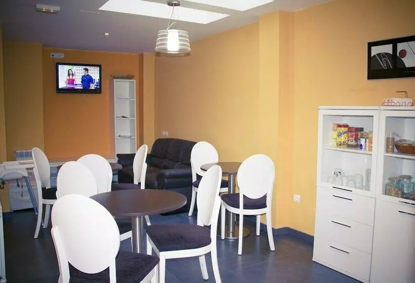 مسافرخانه Rincón De Gala