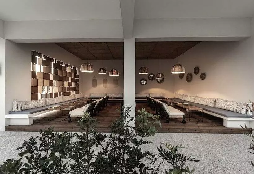 Anemi Hotel & Suites