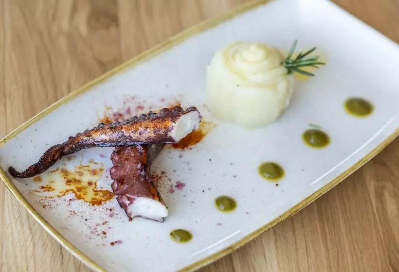 هتل Artiem Asturias