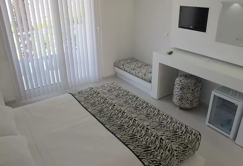 هتل Casa Blanca Beach Adults Only