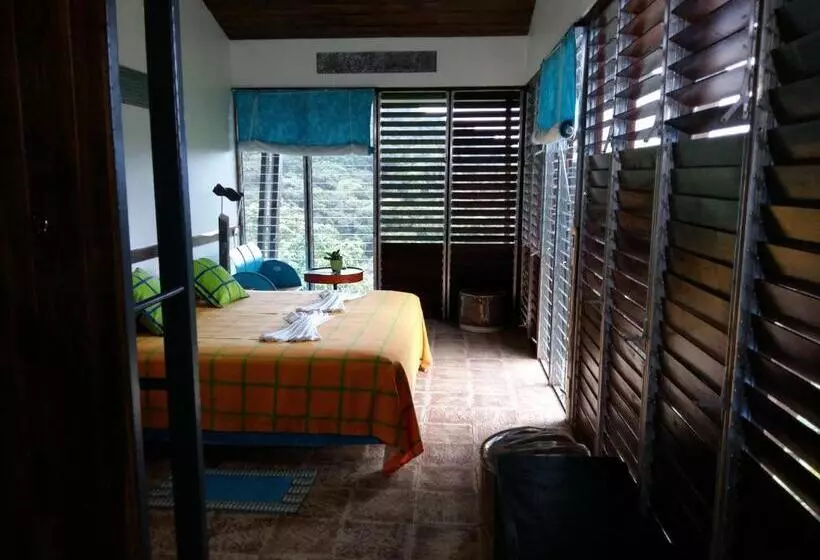 Hotel Celeste Mountain Lodge