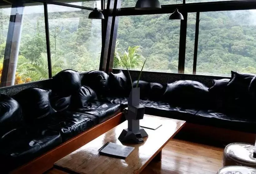 Hotel Celeste Mountain Lodge