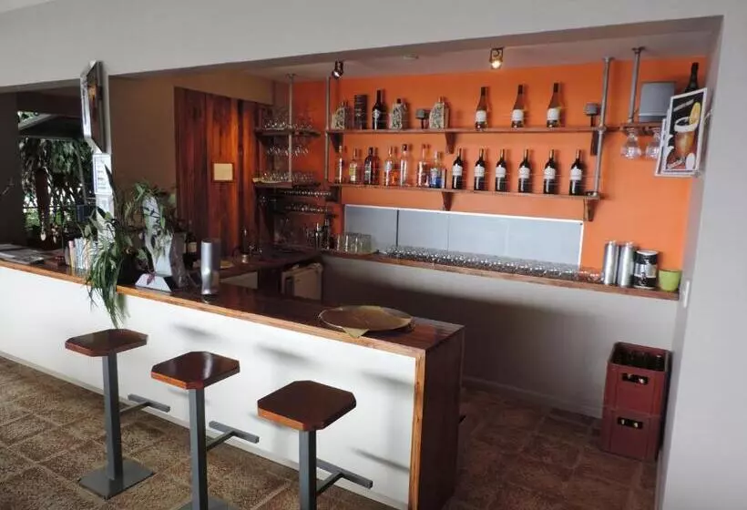 Hotel Celeste Mountain Lodge