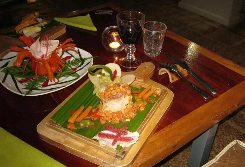 Hotel Celeste Mountain Lodge