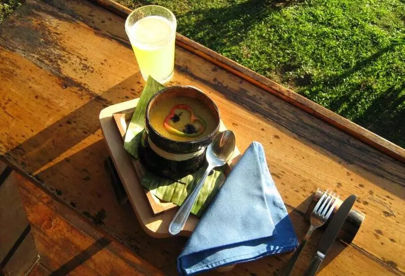 Hotel Celeste Mountain Lodge